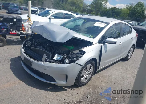 2017 Kia Forte Lx z USA, uszkodzony, nr VIN 3KPFK4A77HE047925